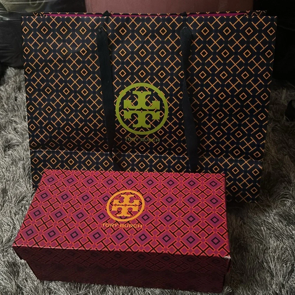 Tory Burch Everly Anatomical Lug Paris Nappa Nappa - Picture 6 of 7